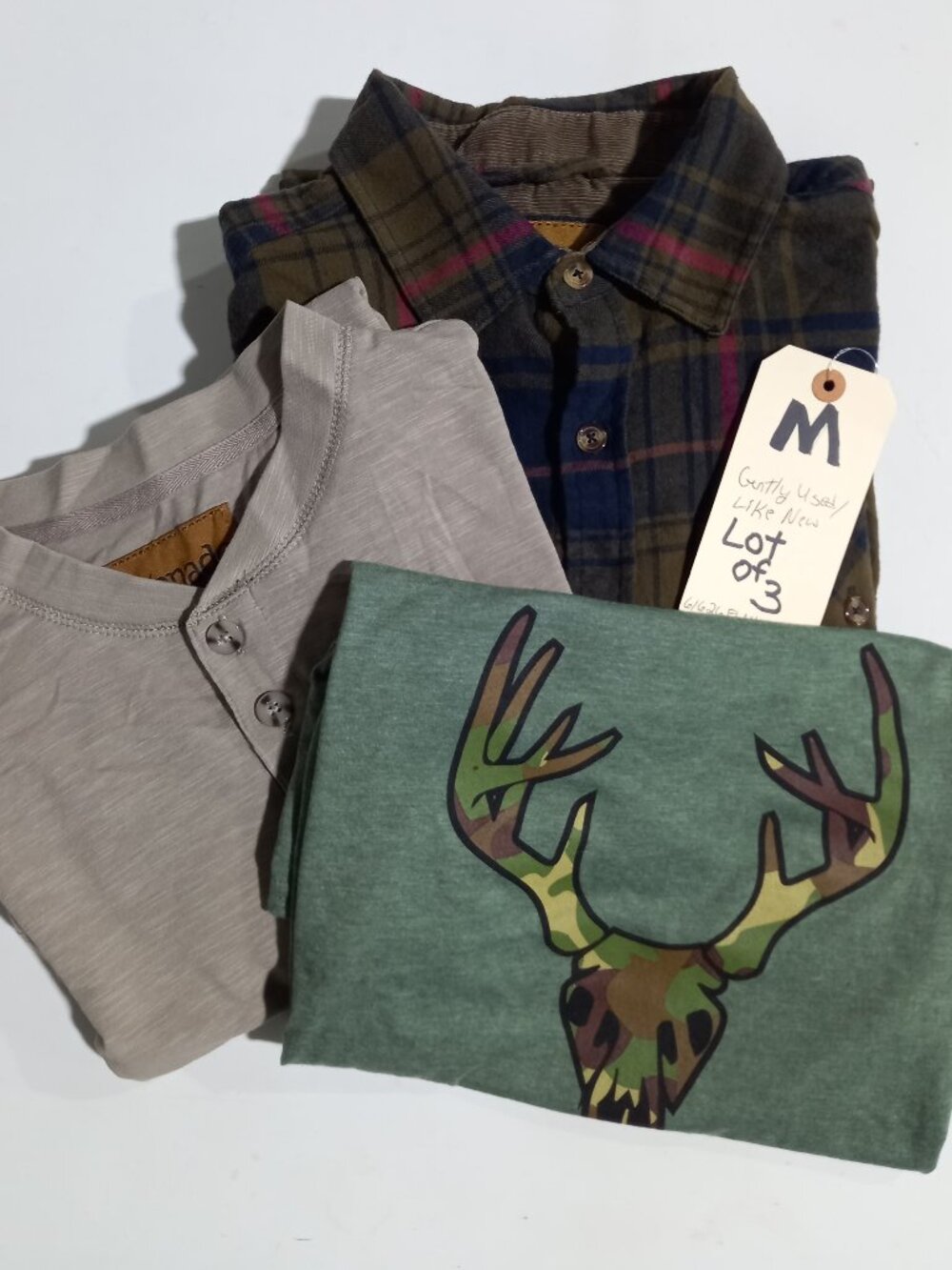 Men's Flannel Plaid Shirt, Flex Henley + Green Venado Tee | Medium - Picture 8 of 10